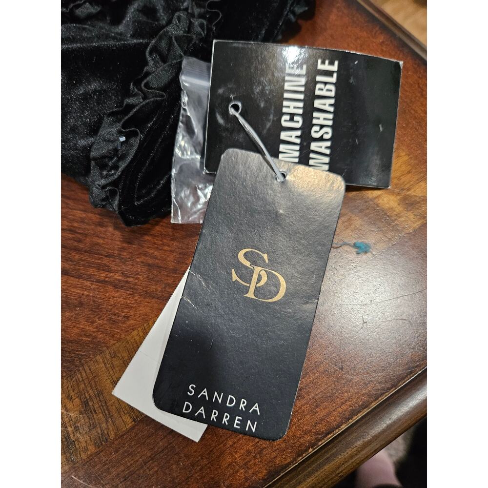 NWT Sandra Darren Black Velvet Ruffle Jacket Size 10 Holiday Evening Out Formal - Picture 6 of 9